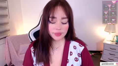 Snapshot of nicolthompsonn chatting on 10/14/25, 01:50 Nicol online show from 10/14/25, 01:50