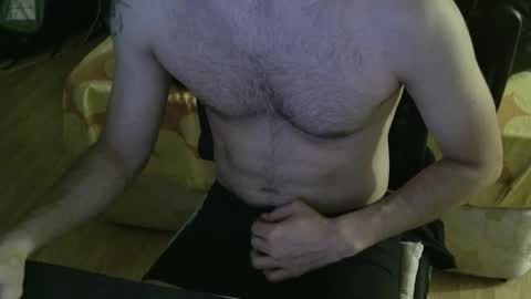 Snapshot of nielzzz69 chatting on 09/16/25, 06:42 Julian online show from 09/16/25, 06:42