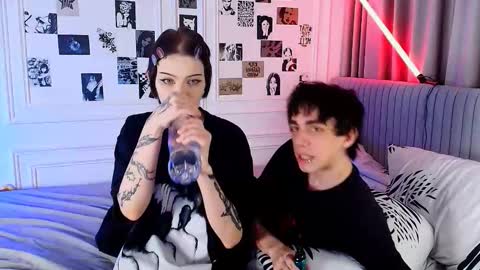 Snapshot of night_changers chatting on 10/19/25, 10:21 Stan Angel online show from 10/19/25, 10:21