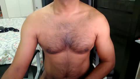 Snapshot of night_rider09711 chatting on 12/18/24, 06:53 night_rider09711 online show from 12/18/24, 06:53
