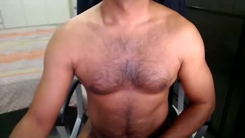 Snapshot of night_rider09711 chatting on 01/17/25, 08:55 night_rider09711 online show from 01/17/25, 08:55
