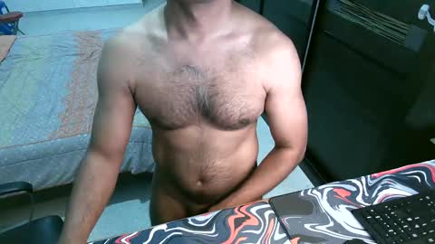Snapshot of night_rider09711 chatting on 02/19/25, 06:00 night_rider09711 online show from 02/19/25, 06:00