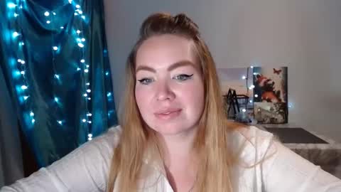 Snapshot of nightlaura chatting on 12/27/24, 01:53 nightlaura online show from 12/27/24, 01:53