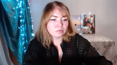 Snapshot of nightlaura chatting on 01/13/25, 12:51 nightlaura online show from 01/13/25, 12:51