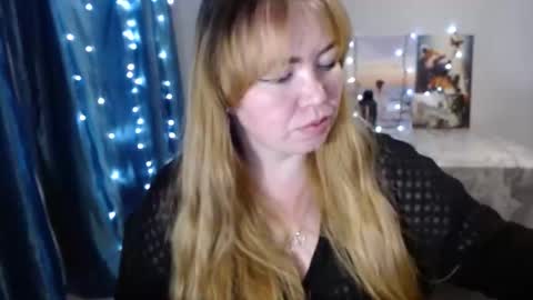 Snapshot of nightlaura chatting on 01/13/25, 04:19 nightlaura online show from 01/13/25, 04:19