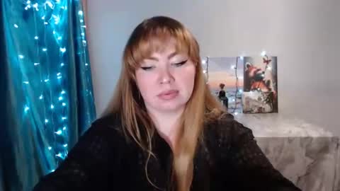 Snapshot of nightlaura chatting on 01/14/25, 10:34 nightlaura online show from 01/14/25, 10:34