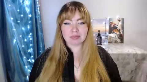 Snapshot of nightlaura chatting on 01/15/25, 01:45 nightlaura online show from 01/15/25, 01:45