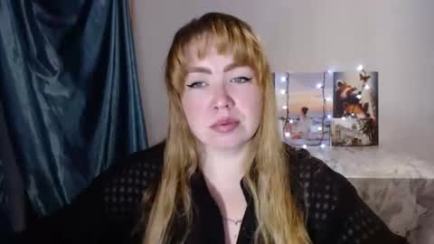 Snapshot of nightlaura chatting on 01/15/25, 11:40 nightlaura online show from 01/15/25, 11:40