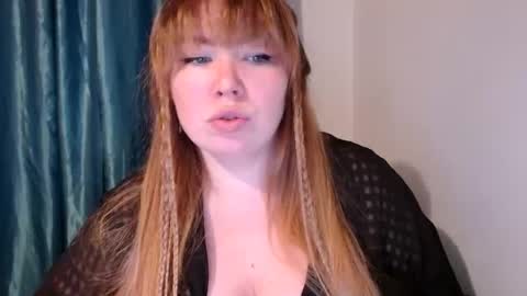 Snapshot of nightlaura chatting on 02/14/25, 07:54 nightlaura online show from 02/14/25, 07:54