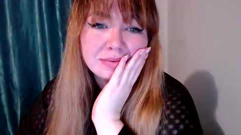 Snapshot of nightlaura chatting on 03/12/25, 08:20 nightlaura online show from 03/12/25, 08:20