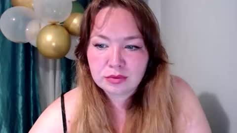 Snapshot of nightlaura chatting on 09/19/25, 07:25 nightlaura online show from 09/19/25, 07:25