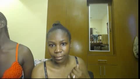 Snapshot of nightnurse_xx chatting on 10/12/25, 03:11 Tina online show from 10/12/25, 03:11