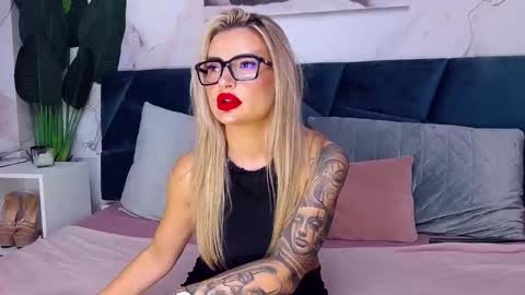 Snapshot of nightshadeiris chatting on 09/22/25, 07:32 Iris online show from 09/22/25, 07:32