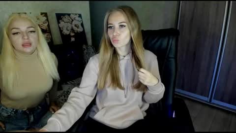 nigo_nika online show from 10/10/25, 12:59