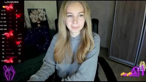 nigo_nika online show from 10/31/25, 02:18