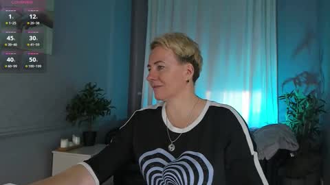 Nika online show from 10/17/25, 09:34