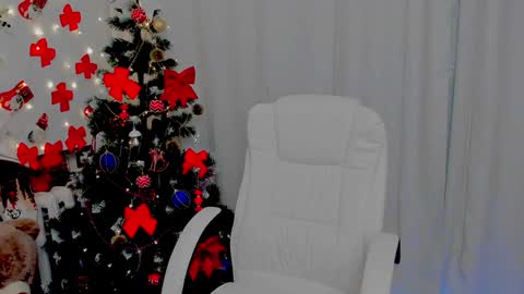 Snapshot of nika_tailor chatting on 12/06/24, 07:10 Nika online show from 12/06/24, 07:10