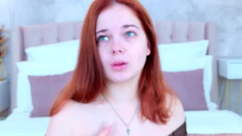 Snapshot of nikaflowers chatting on 11/04/25, 02:43 Nika online show from 11/04/25, 02:43