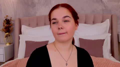 Snapshot of nikaflowers chatting on 11/06/25, 02:56 Nika online show from 11/06/25, 02:56