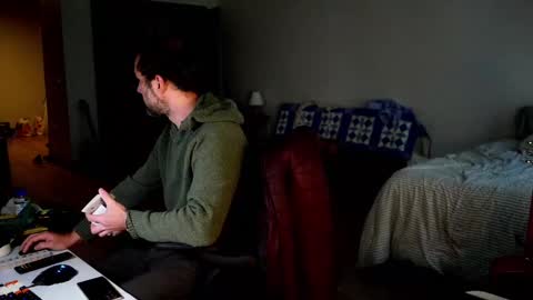 Nike Jude online show from 10/13/25, 07:14