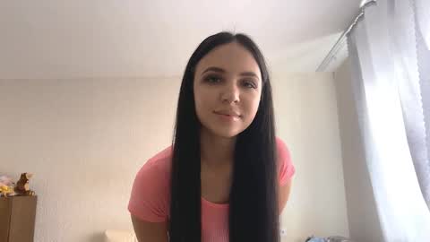 Snapshot of nikitaross chatting on 10/13/25, 07:52 Eva online show from 10/13/25, 07:52