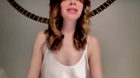 Nikki online show from 12/29/24, 10:12