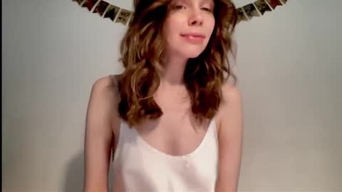 Nikki online show from 02/06/25, 01:10