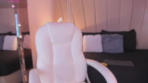 Snapshot of nikkii_vegaa chatting on 03/06/25, 05:03 Nikki online show from 03/06/25, 05:03