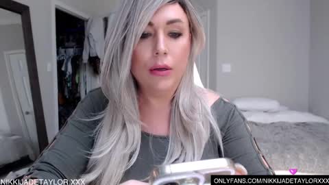 Snapshot of nikkijadetaylor chatting on 02/24/25, 01:24 Nikki Jade Taylor online show from 02/24/25, 01:24