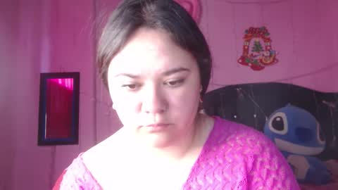 Snapshot of nikkirous_ chatting on 10/09/25, 12:36 Nikkirous online show from 10/09/25, 12:36