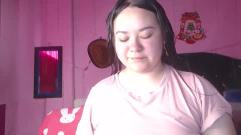 Snapshot of nikkirous_ chatting on 10/12/25, 01:43 Nikkirous online show from 10/12/25, 01:43