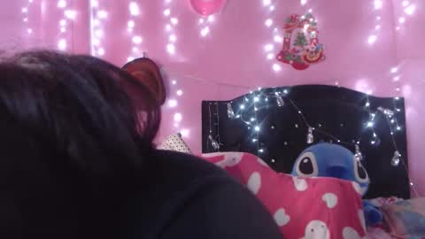 Snapshot of nikkirous_ chatting on 11/10/25, 02:16 Nikkirous online show from 11/10/25, 02:16