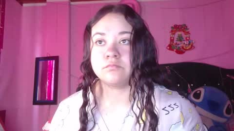 Snapshot of nikkirous_ chatting on 11/18/25, 02:10 Nikkirous online show from 11/18/25, 02:10