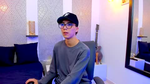    online show from 12/05/24, 04:09