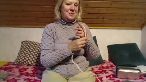 Nikole1 online show from 10/06/25, 09:29