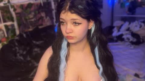 nikoli_naw online show from 11/08/25, 04:07