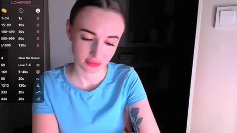 Snapshot of nikoll_s chatting on 01/10/25, 03:29 online show from 01/10/25, 03:29
