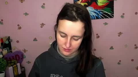 Snapshot of nikolleta_m chatting on 11/25/25, 10:26 Nikolleta online show from 11/25/25, 10:26