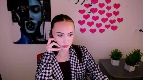 Snapshot of nikonara_ chatting on 12/05/24, 01:06 nikonara_ online show from 12/05/24, 01:06