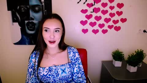 Snapshot of nikonara_ chatting on 12/08/24, 01:47 nikonara_ online show from 12/08/24, 01:47
