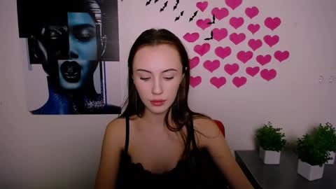Snapshot of nikonara_ chatting on 01/10/25, 03:37 nikonara_ online show from 01/10/25, 03:37