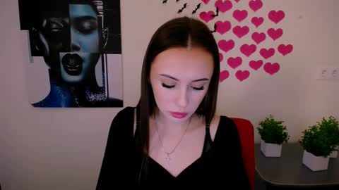 Snapshot of nikonara_ chatting on 01/15/25, 02:13 nikonara_ online show from 01/15/25, 02:13