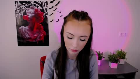 Snapshot of nikonara_ chatting on 02/15/25, 12:54 nikonara_ online show from 02/15/25, 12:54