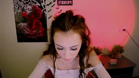 Snapshot of nikonara_ chatting on 03/02/25, 04:32 nikonara_ online show from 03/02/25, 04:32