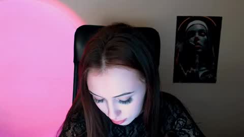 Snapshot of nikonara_ chatting on 03/10/25, 05:50 nikonara_ online show from 03/10/25, 05:50