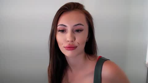 Snapshot of nikonara_ chatting on 09/23/25, 12:19 nikonara_ online show from 09/23/25, 12:19