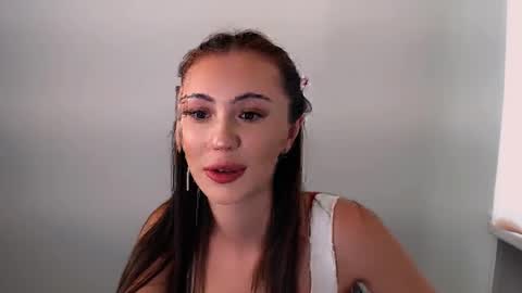 Snapshot of nikonara_ chatting on 09/24/25, 12:19 nikonara_ online show from 09/24/25, 12:19