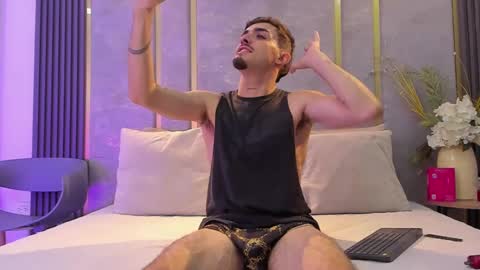 Niko Stone online show from 10/12/25, 04:11