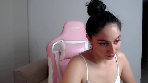 Snapshot of niky_blue chatting on 02/12/25, 06:40 niky_blue online show from 02/12/25, 06:40