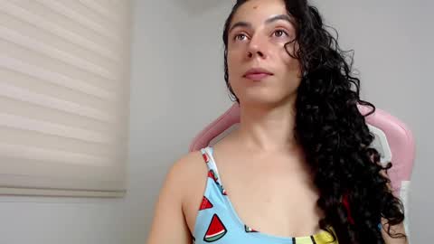 Snapshot of niky_blue chatting on 03/06/25, 11:58 niky_blue online show from 03/06/25, 11:58